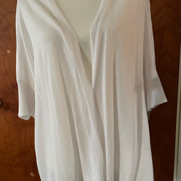 Women’s White Open Front Cardigan Cuffed 1/2 Sleeve And Each Slits On Side - Picture 2 of 7